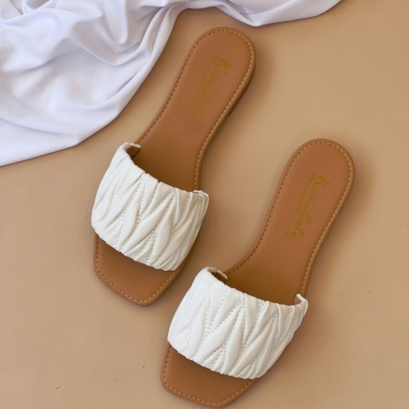 Women’s Flat Sandals